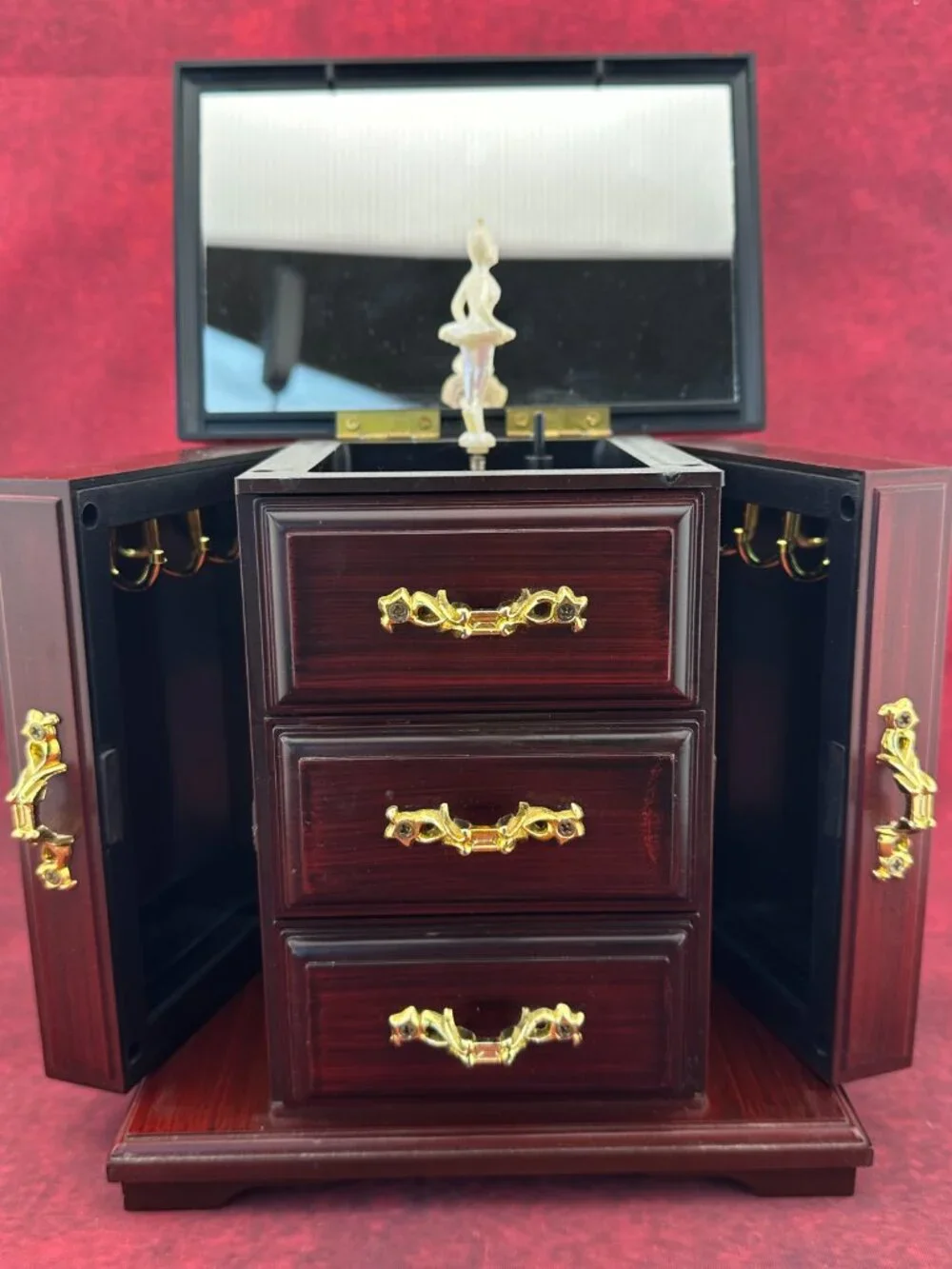 VINTAGE-STYLE WOODEN JEWELRY MINIATURE CHEST BOX, PLAY 